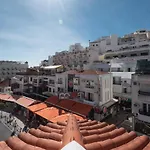 Casas Barulho Penthouse Old Town *