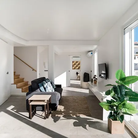 Casas Barulho Penthouse Old Town Appartement *