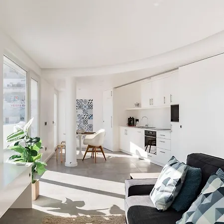 Casas Barulho Penthouse Old Town דירה