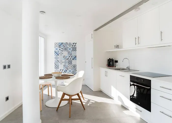 Casas Barulho Penthouse Old Town * 알부페이라