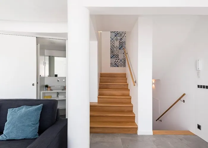 Casas Barulho Penthouse Old Town *